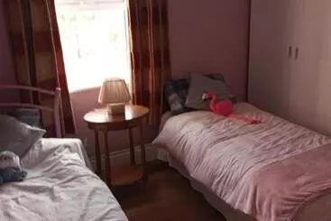 Bed and Breakfast Hardwood Hall