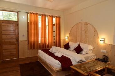 Great Himalayan Nature View Resort