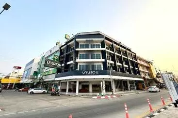 ホテル บ้านสวนรีสอร์ท นครสวรรค์