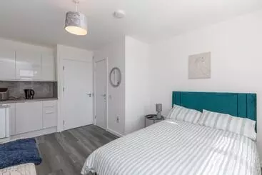 Pensione 20 Leys Road Rooms 1   4