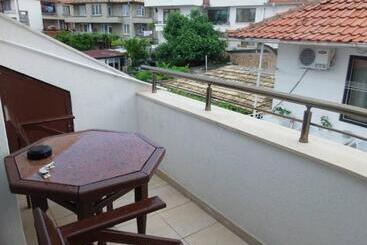 ペンション White Sozopol Guest House