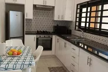 پانسیون Maison Houefa Service Immobilier
