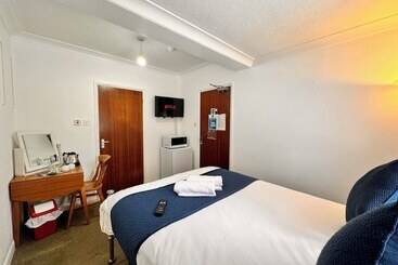 Pensionat High Trees Guest House Gatwick