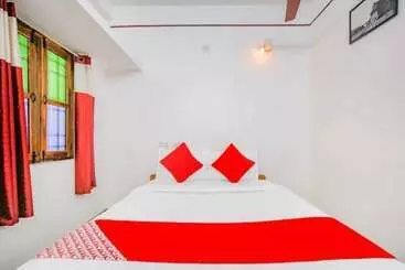 Pension La Belle Residency Near Auroville Beach