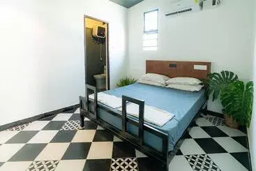 Retkeilymaja Moustache Coimbatore