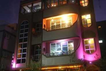 Bed and Breakfast Eureka Serenity Athiri Inn