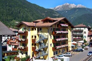 Sport Hotel Sass Maor