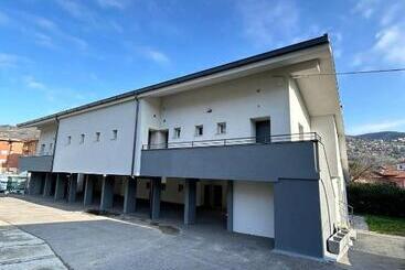 Pension Lake Home Apartments