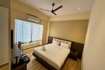 Monday Hotels Amalapuram Heights