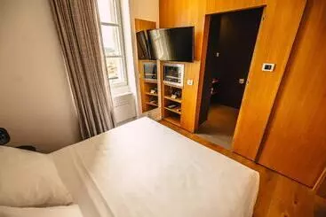 هتل Gredič