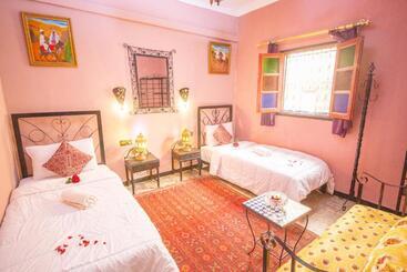 تختخواب و صبحانه Maison Adam