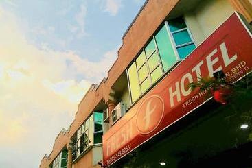 בית מלון כפרי Fresh Bercham