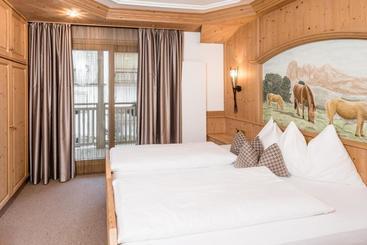 ツーリストアパートメント Apartments Villa Gardena Gardenahotels