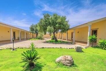 B & B With Swimming Pool In Badesi