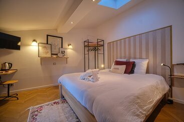 بنسيون Maison Bossanne