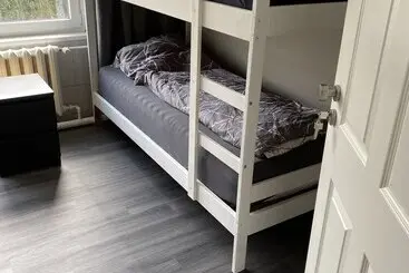 M&r Hostel