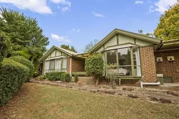 コテージ Stayau 4br Spacious Nature Retreat