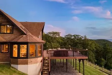 コテージ Chester By Avantstay Amazing Views, Secluded Home, A True City Escape!