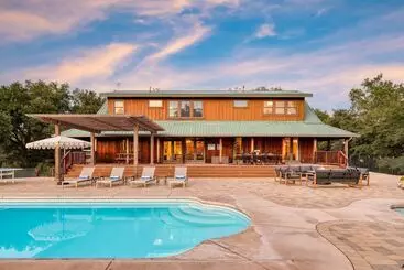 Mökkimajoitus Dolcetto By Avantstay Wine Country Mansion, Minutes From Vineyards