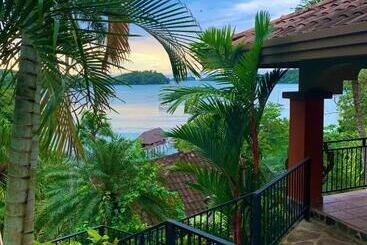 Bed & Breakfast Seagull Cove Resort