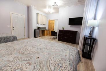 Sea Eye Hotel   Laguna Building