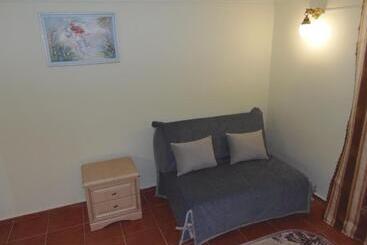 هتل Tourist Complex Karina