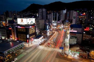 モーテル The Sharp