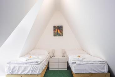 호스텔 Konopiště Nová Myslivna