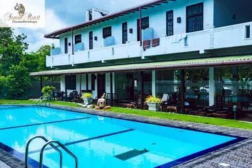 Saman Resort
