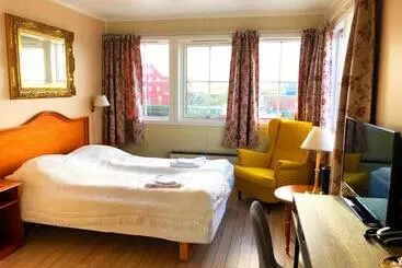 Røst Bryggehotell