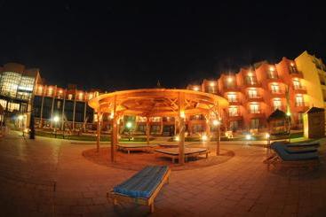 Sinaway Lagoon Aquapark Hotel And Spa