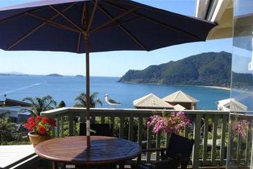 Anton & Mary S Bed & Breakfast