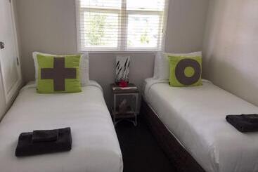 Bed and Breakfast Kiwi House Waiheke