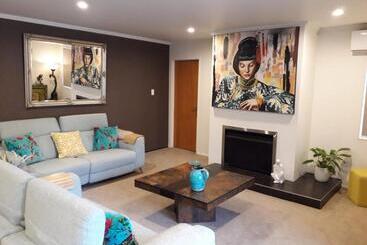 Bed and Breakfast Korbaylen Estate