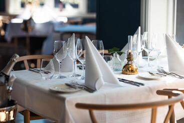 فندق Stufvenäs Gästgifveri