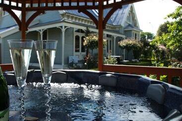 Lilac Rose Boutique Bed And Breakfast