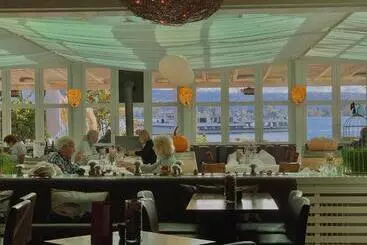 Hotel Jean Jacques Rousseau