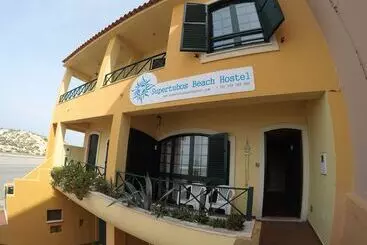 Supertubos Beach Hostel
