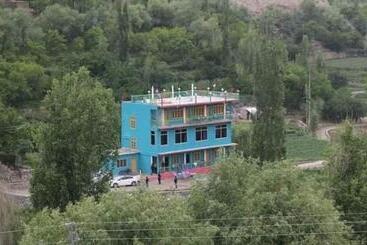 Bagh Rustum Huts And Camping Site