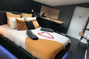 Hotelli Playroom Et Nuit Insolite