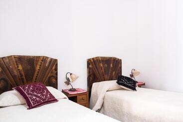 Пансион Sa Burra Guest House