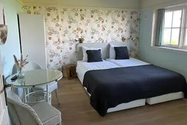 Villa Nieuwland B&b