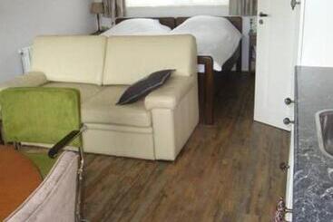 Bed And Breakfast De Zwanebloem