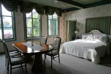 ホテル Stay Overnight At Windmill Village Zaanse Schans   Amsterdam