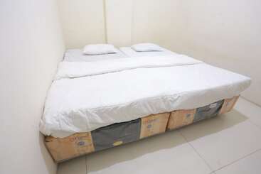Hotell Spot On 93827 Rumah Kost Harapan Indah