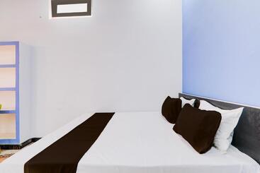 בית מלון כפרי Oyo Flagship Arl Mansion