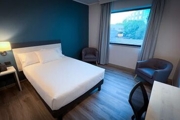 Hotel Diego De Almagro Pudahuel Aeropuerto