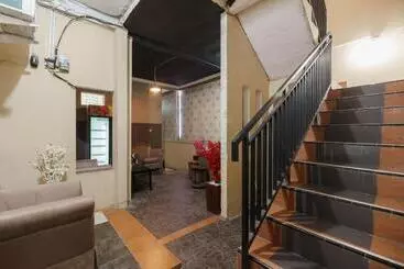 Hotelli Koolkost Near Stasiun Poris Tangerang