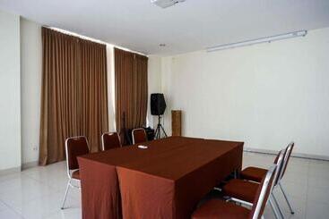 Sans Hotel Nagari Malioboro