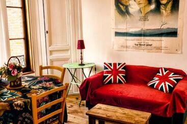 פנסיון Atelier D Art Saint Leonard